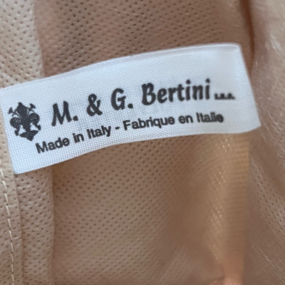 Italian Woven Handbag - Picture 5 of 6